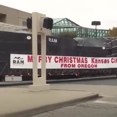 The Mayor's Christmas Tree Arrives in KC